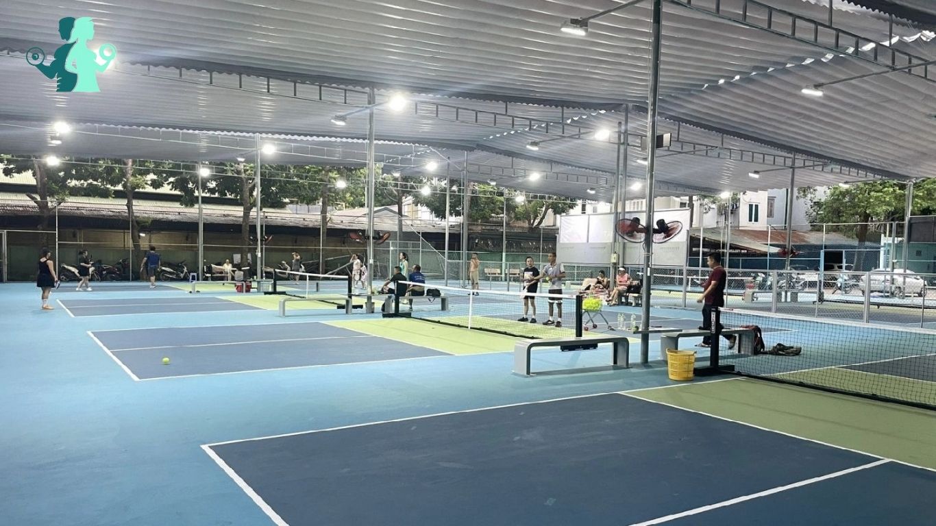 Chơi pickleball ở hà nội